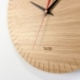 Horloge murale au design épuré en bois Austerlitz