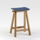 Tabouret haut design en bois de Chêne et tissu fabriquée en France CHEVRON